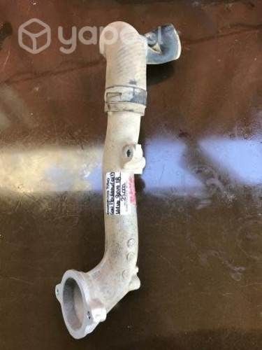 Tubo c/manguera agua (017) Toyota Hilux Revo 2018