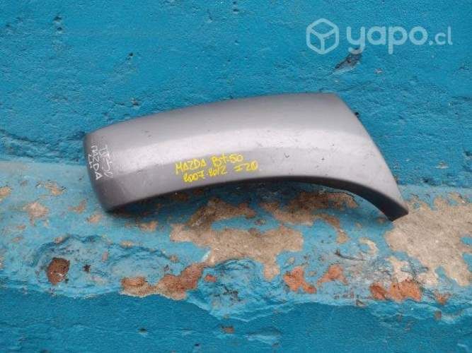 Extension de parachoque izq Mazda bt