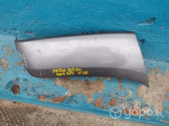 Extension de parachoque izq Mazda bt