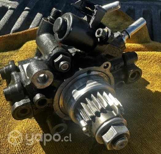 Bomba inyectora Nissan np300 2.3 diesel