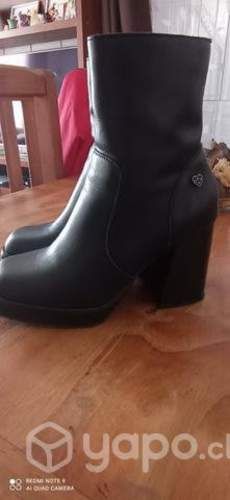 Botas aldo