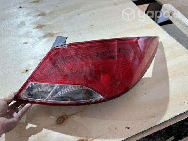 Foco Hyundai accent rb