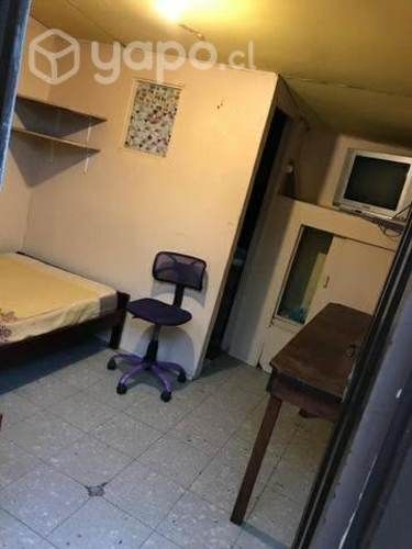 Arriendo Pieza amoblada