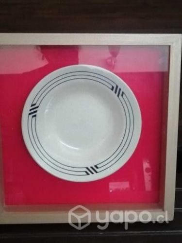 Loza chilena enmarcada