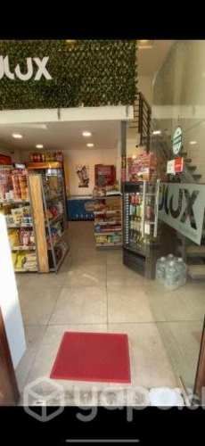 derecho a llaves minimarket panaderia