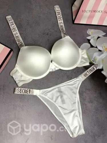 Conjunto de satin nuevo 34B/34C