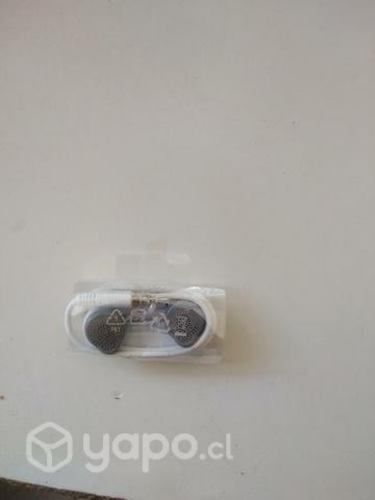 Audífonos para celulares móviles. nuevos. blancos