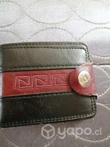 Billetera de cuero en buen estado