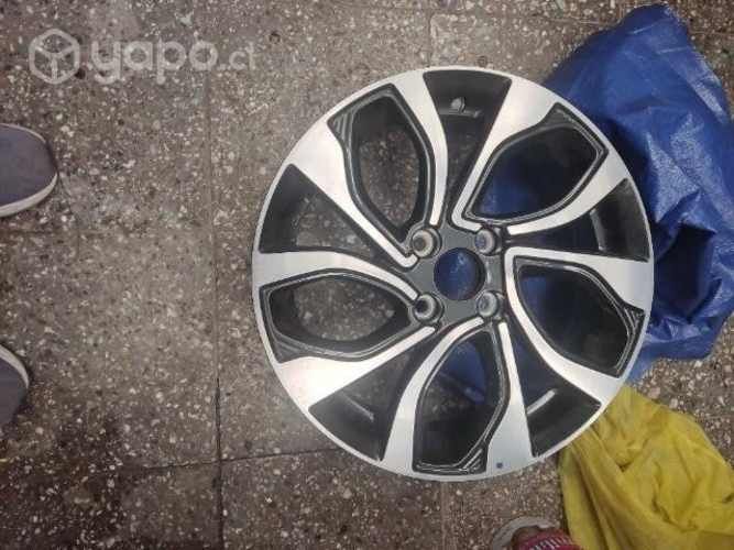 2 llantas de Suzuki baleno