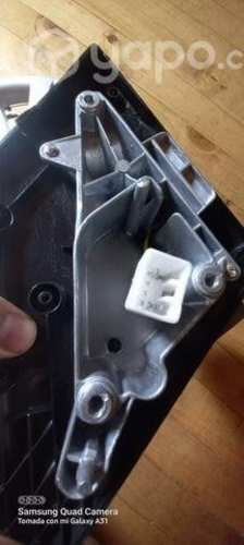 Espejo lateral izquierdo