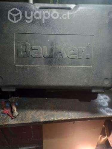 Maquina de soldar Bauker