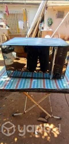 Microondas Ursus trotter