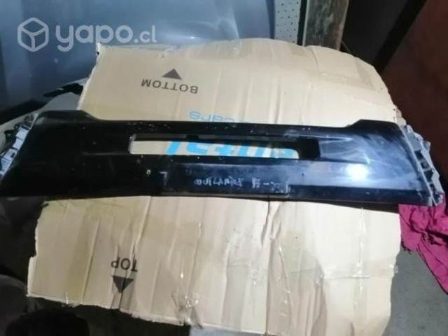 Moldura parachoque Mitsubishi outlander