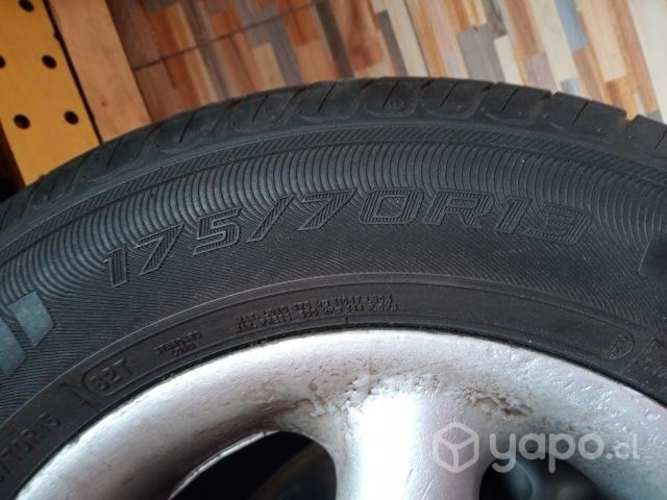 Neumáticos aro 13 + llantas