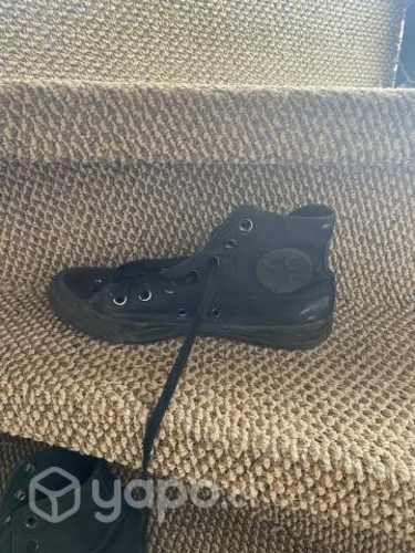 Dos pares de zapatillas converse originales