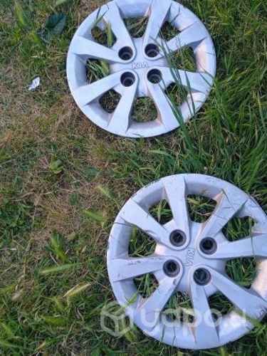 4 neumaticos con sus llantas y 4 tapas kia río