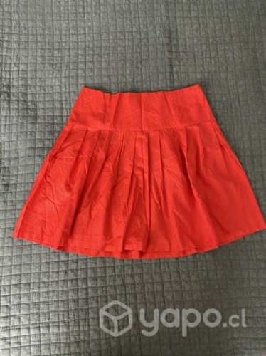 Falda roja talla xs-s