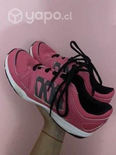 Zapatillas deportivas rosadas