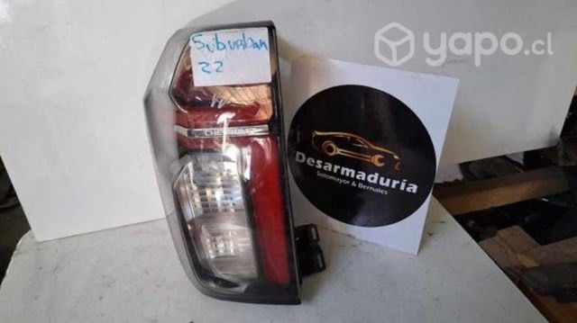 Foco trasero Suburban 2022 2.1