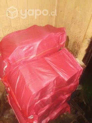 Leña seca de eucalipto