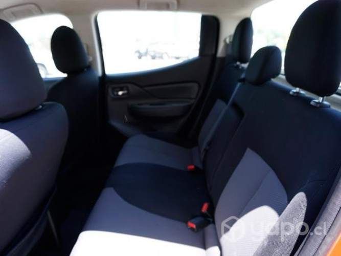 Mitsubishi l200 2019