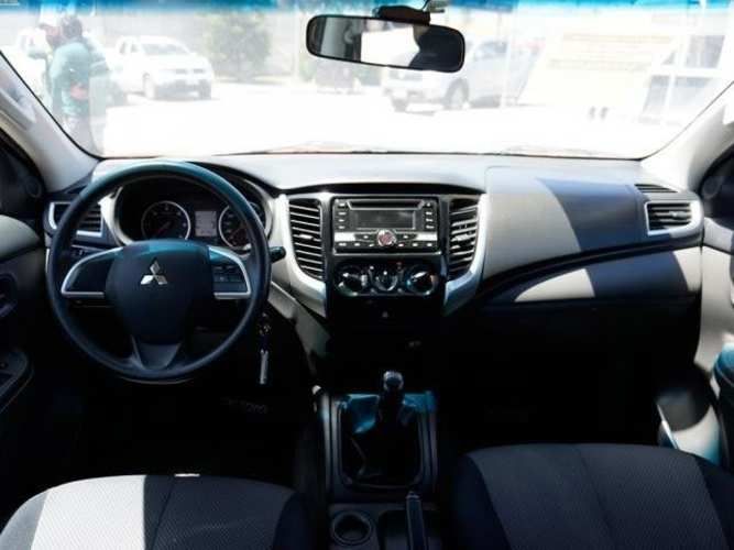 Mitsubishi l200 2019
