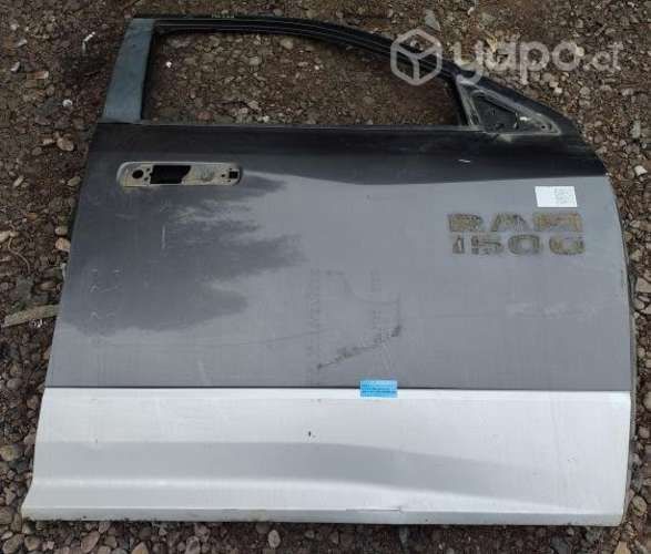 Puerta Delantera Derecha Detalle Dodge Ram 5.7