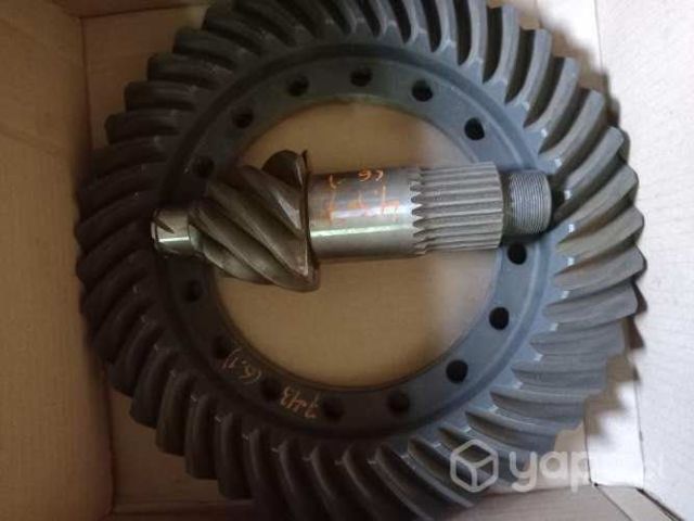 Corona y piñon Mercedes Benz 43/7 giro inverso