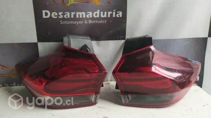 Foco trasero tracker 2021 a 2023 1.5