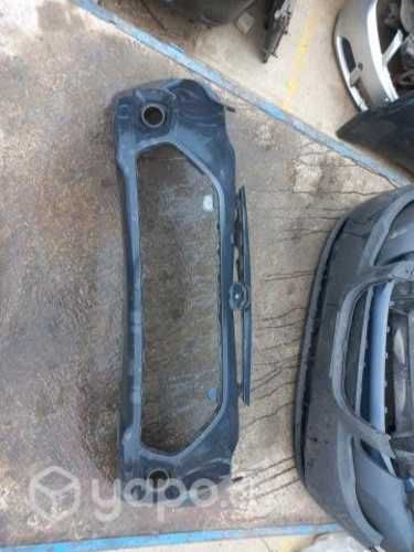 Parachoque NUEVO ORIGINAL MG sin uso