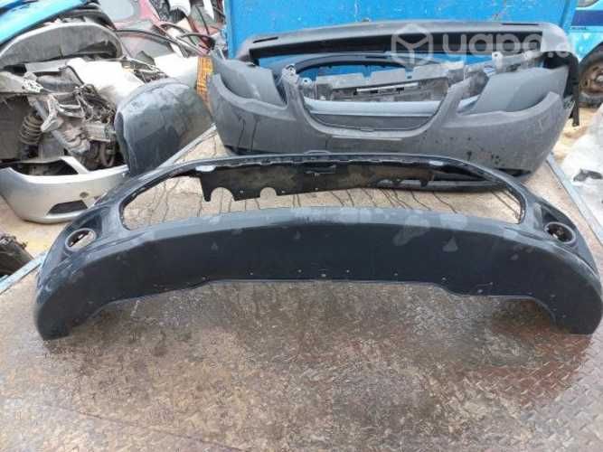 Parachoque NUEVO ORIGINAL MG sin uso