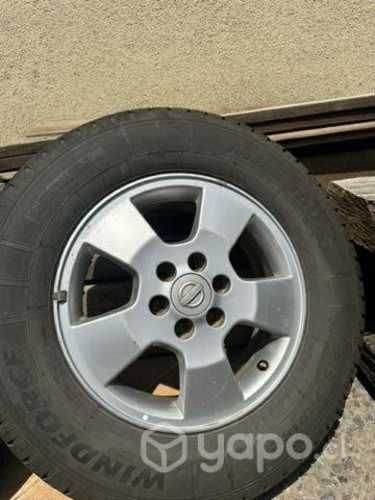 Neumáticos Windforce 215/75R16C con llantas