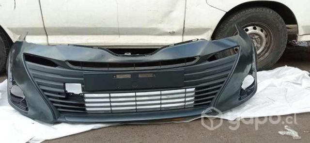 Parachoque delantero Toyota yaris sedan