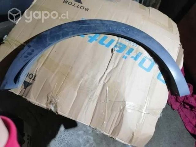 Moldura Nissan kicks