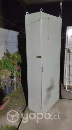 Gabinetes electricos de 2 metros regalados