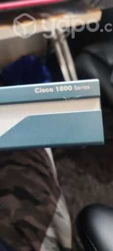 Router Cisco 1800, 8 puertos
