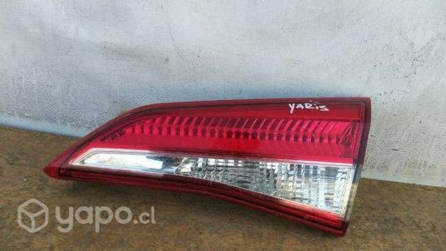 Foco trasero Yaris 2018 a 2023 rh1.5