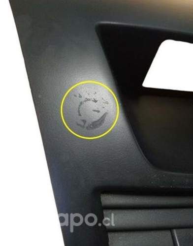 Panel Central Comando de Radio Mazda BT50 2013-19