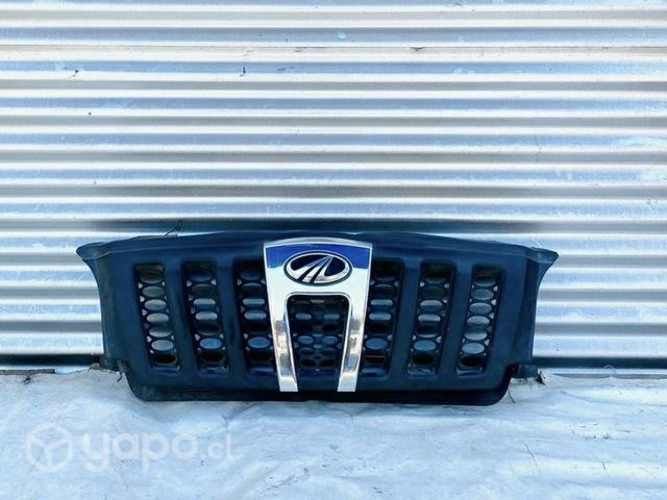 Máscara mahindra pick up scorpio