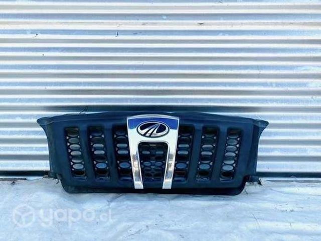 Máscara mahindra pick up scorpio