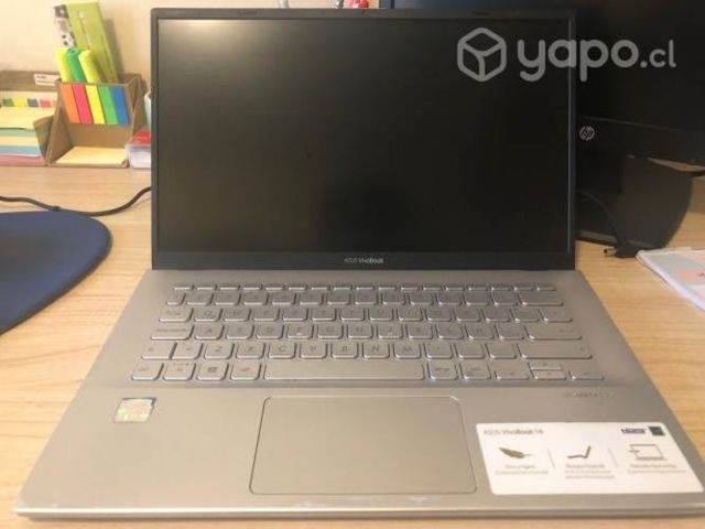 Notebook ASUS VivoBook x420u usado