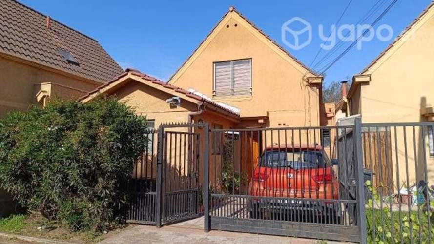 Casa en Diagonal Travesía con Travesía