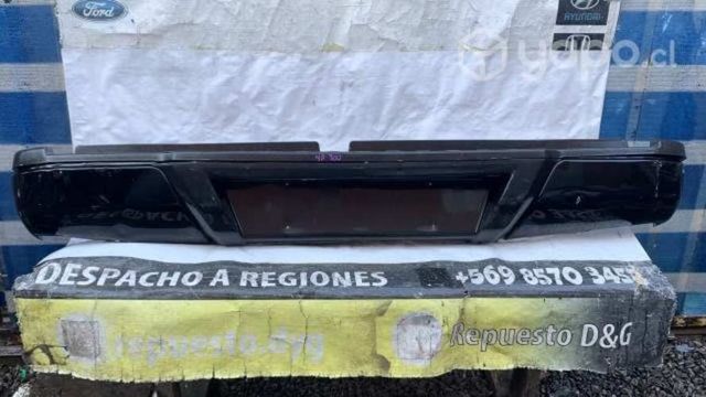 Parachoque trasero Nissan NP300