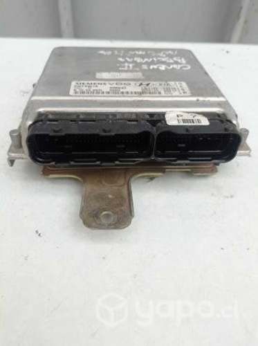 ECU/ Computador Kia Carens II Bencinero Automático