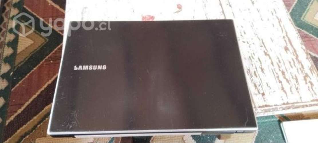 Notebook Samsung NP300V4A