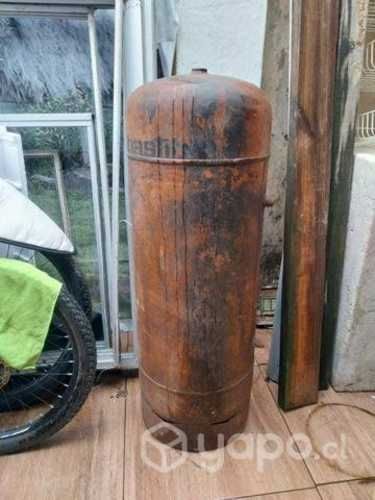 Galon de gas de 45 kilos para asador