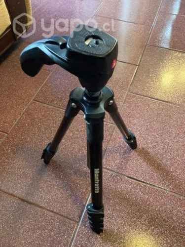 Trípode Manfrotto Compact action black