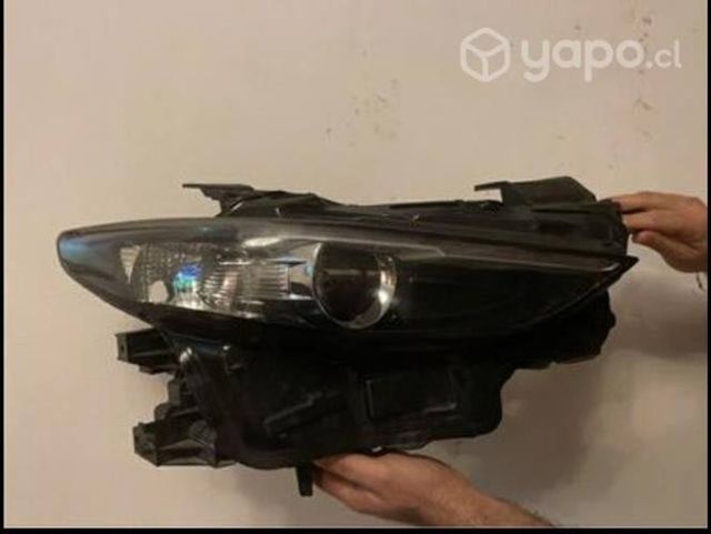 Foco mazda 3 sport lado derecho
