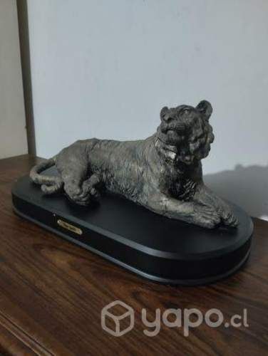 Escultura tigre