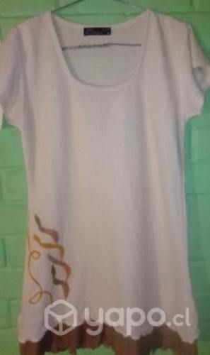 Lindo vestido en hilo sedoso talla M